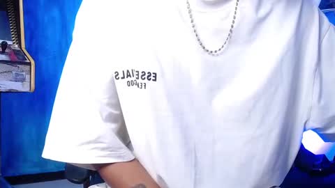 Snapshot of liiaam_lee_ chatting on 12-24-24, 12:55 Daniel online show from 12-24-24, 12:55