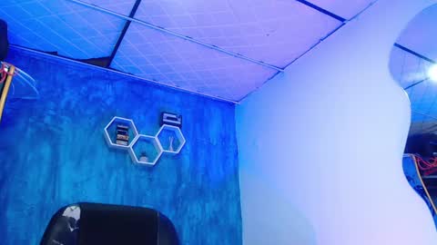 Snapshot of liiaam_lee_ chatting on 02-04-25, 03:57 Daniel online show from 02-04-25, 03:57