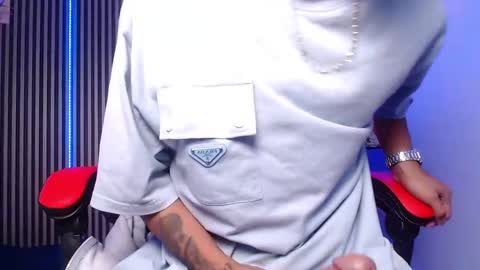 Snapshot of liiaam_lee_ chatting on 03-06-25, 04:28 Daniel online show from 03-06-25, 04:28