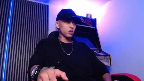 Snapshot of liiaam_lee_ chatting on 03-07-25, 01:29 Daniel online show from 03-07-25, 01:29