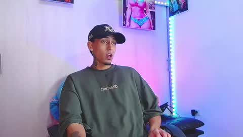 Snapshot of liiaam_lee_ chatting on 11-15-25, 12:02 Daniel online show from 11-15-25, 12:02