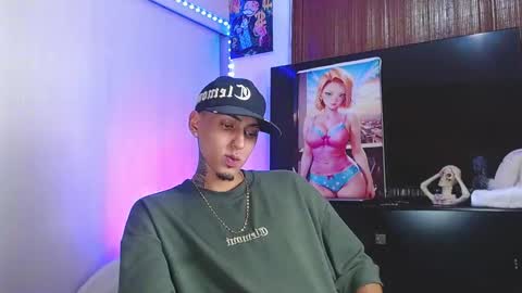 Snapshot of liiaam_lee_ chatting on 11-30-25, 07:40 Daniel online show from 11-30-25, 07:40