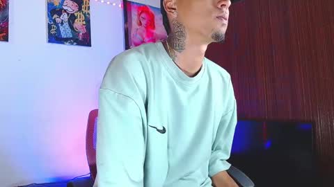 Snapshot of liiaam_lee_ chatting on 01-09-26, 09:27 Daniel online show from 01-09-26, 09:27