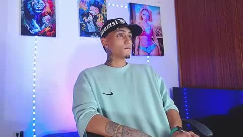 Snapshot of liiaam_lee_ chatting on 01-15-26, 02:21 Daniel online show from 01-15-26, 02:21