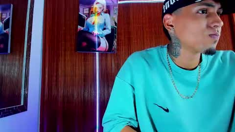 Snapshot of liiaam_lee_ chatting on 02-04-26, 07:53 Daniel online show from 02-04-26, 07:53