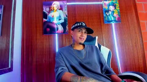 Snapshot of liiaam_lee_ chatting on 02-11-26, 09:20 Daniel online show from 02-11-26, 09:20