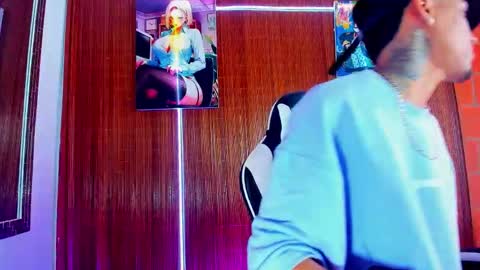 Snapshot of liiaam_lee_ chatting on 02-13-26, 02:13 Daniel online show from 02-13-26, 02:13