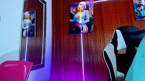 Snapshot of liiaam_lee_ chatting on 03-01-26, 09:06 Daniel online show from 03-01-26, 09:06