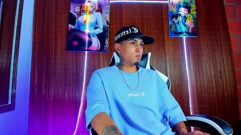 Snapshot of liiaam_lee_ chatting on 03-05-26, 11:23 Daniel online show from 03-05-26, 11:23