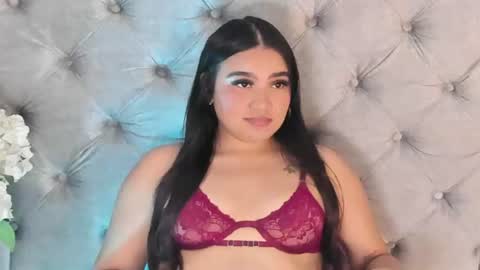 Snapshot of liiabloomm chatting on 06-23-26, 05:38 liiabloomm online show from 06-23-26, 05:38
