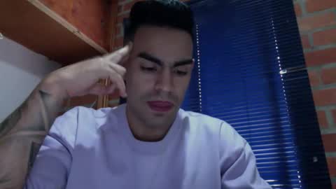 Snapshot of liiam_collins chatting on 02-08-26, 08:23 liiam online show from 02-08-26, 08:23