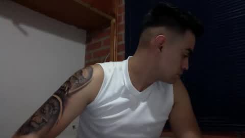 Snapshot of liiam_collins chatting on 02-15-26, 03:03 liiam online show from 02-15-26, 03:03