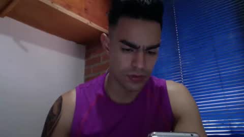 Snapshot of liiam_collins chatting on 02-15-26, 04:14 liiam online show from 02-15-26, 04:14