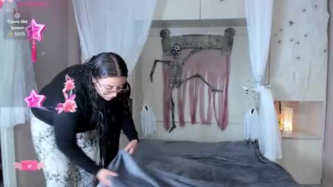         online show from 10-28-25, 11:36