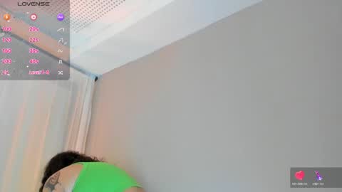 Snapshot of liiavega chatting on 05-18-26, 11:49 online show from 05-18-26, 11:49