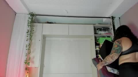 Snapshot of liiavega chatting on 05-25-26, 11:38 online show from 05-25-26, 11:38