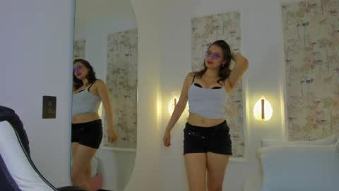 L I I L I I E online show from 04-20-26, 06:53
