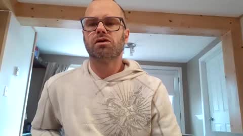 Snapshot of likedoingit69 chatting on 12-30-24, 02:08 St pierre online show from 12-30-24, 02:08