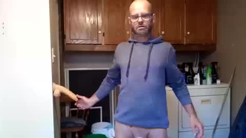 Snapshot of likedoingit69 chatting on 10-14-25, 04:19 St pierre online show from 10-14-25, 04:19