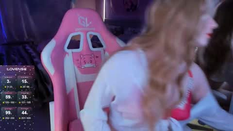 Snapshot of likedoll chatting on 10-25-25, 06:57 Doll online show from 10-25-25, 06:57