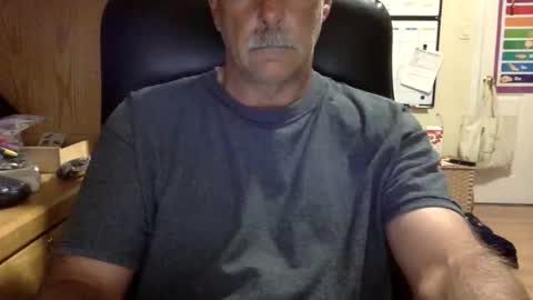 Snapshot of likefhot chatting on 05-17-26, 01:29 likefhot online show from 05-17-26, 01:29