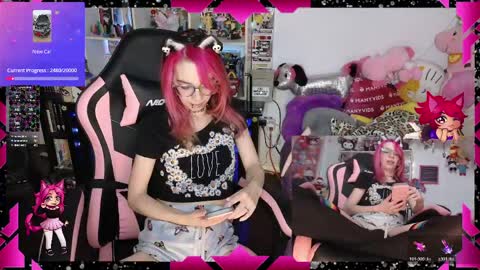 LikeMyAshe online show from 04-15-26, 06:42