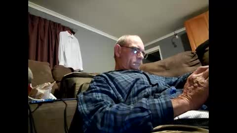 liketowatch1234529419 online show from 05-26-26, 12:01