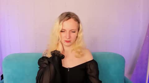 Snapshot of likilip chatting on 11-06-25, 02:01 likilip online show from 11-06-25, 02:01