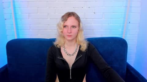 Snapshot of likilip chatting on 11-27-25, 02:02 likilip online show from 11-27-25, 02:02