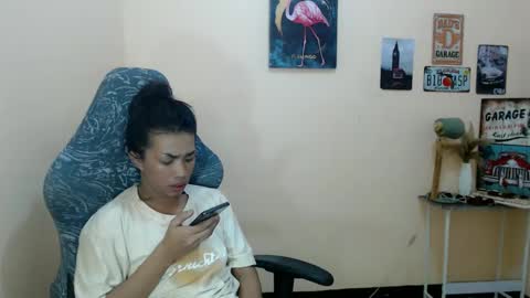 Snapshot of likliklicklengleng chatting on 02-16-25, 11:59 Leng online show from 02-16-25, 11:59