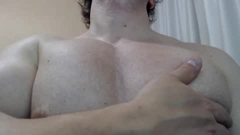 Snapshot of likwidator84 chatting on 06-08-26, 01:39 Maximus online show from 06-08-26, 01:39