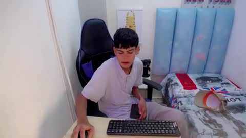 LIAM online show from 11-30-25, 03:32