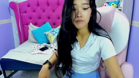 Snapshot of lil_cey chatting on 01-17-25, 03:11 Lili Cey online show from 01-17-25, 03:11