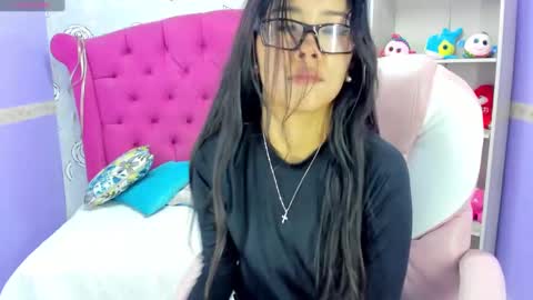 Snapshot of lil_cey chatting on 02-13-25, 06:05 Lili Cey online show from 02-13-25, 06:05
