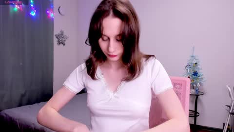 Snapshot of lil_ember chatting on 12-23-24, 12:03 Little Amber Guys please if its not difficult for you give it a thumbs up online show from 12-23-24, 12:03