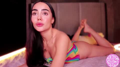 Snapshot of lil_gabbyg chatting on 01-17-25, 06:15 Gabriela online show from 01-17-25, 06:15