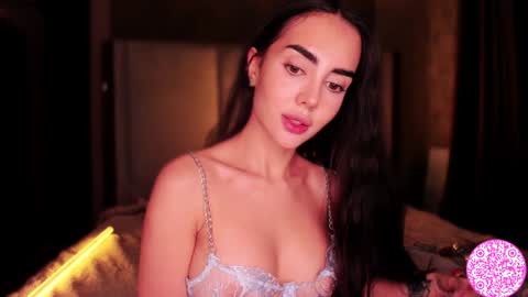 Snapshot of lil_gabbyg chatting on 02-07-25, 06:35 Gabriela online show from 02-07-25, 06:35