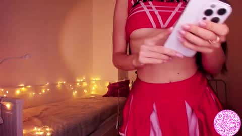 Snapshot of lil_gabbyg chatting on 02-26-25, 04:25 Gabriela online show from 02-26-25, 04:25