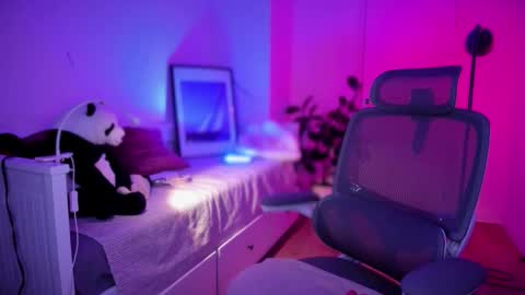 Snapshot of lil_gabbyg chatting on 11-21-25, 09:57 Gabriela online show from 11-21-25, 09:57