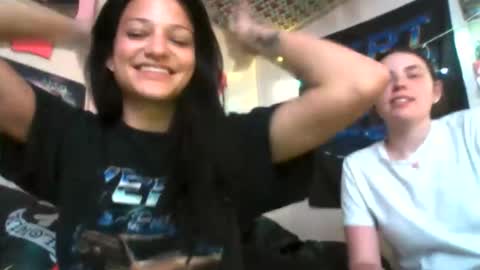 lil_luluvert online show from 06-09-26, 04:24