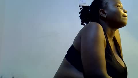 Snapshot of lil_miss23 chatting on 10-22-25, 07:41 lil_miss23 online show from 10-22-25, 07:41