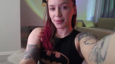 Snapshot of lil_reya chatting on 10-21-25, 10:49 INST Lil happines s online show from 10-21-25, 10:49