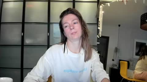 Snapshot of lil_uff chatting on 06-21-26, 07:16 aka princessmaya online show from 06-21-26, 07:16