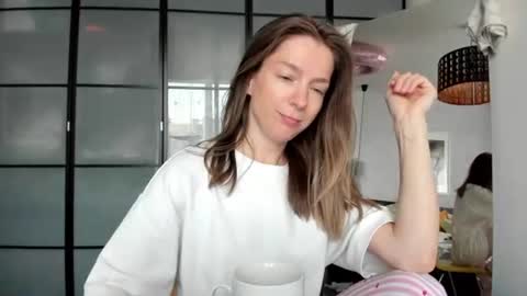 Snapshot of lil_uff chatting on 06-30-26, 06:31 aka princessmaya online show from 06-30-26, 06:31
