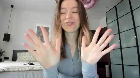 Snapshot of lil_uff chatting on 07-04-26, 05:41 aka princessmaya online show from 07-04-26, 05:41