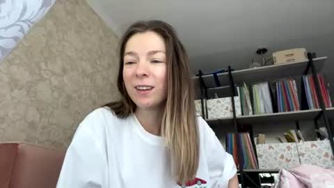 Snapshot of lil_uff chatting on 07-25-26, 10:35 aka princessmaya online show from 07-25-26, 10:35