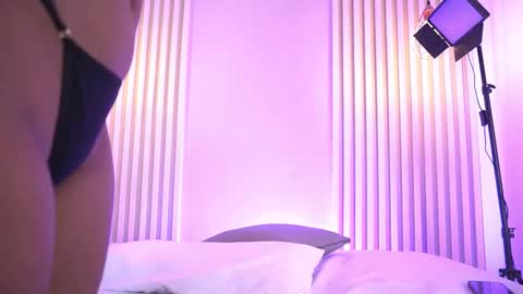 L I L A   online show from 03-11-26, 03:56