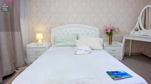 Snapshot of lila_lavian chatting on 01-26-25, 10:24 Lila My schedule this week ThursdaySaturdaySunday online show from 01-26-25, 10:24