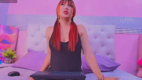 Snapshot of lila_taylor_ chatting on 06-15-26, 06:21 lili online show from 06-15-26, 06:21
