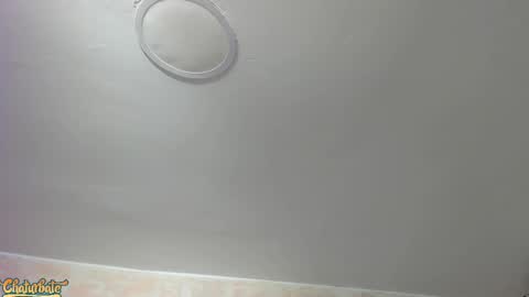 lila bailey  online show from 09-23-25, 07:50